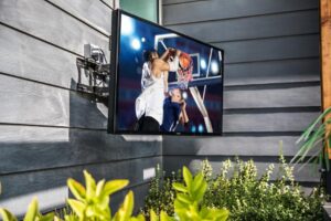 Professional outdoor TV wall mounting installation